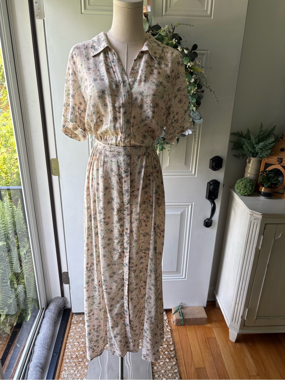 H&M Cream Floral Short-Sleeve Maxi Dress with Tie Waist